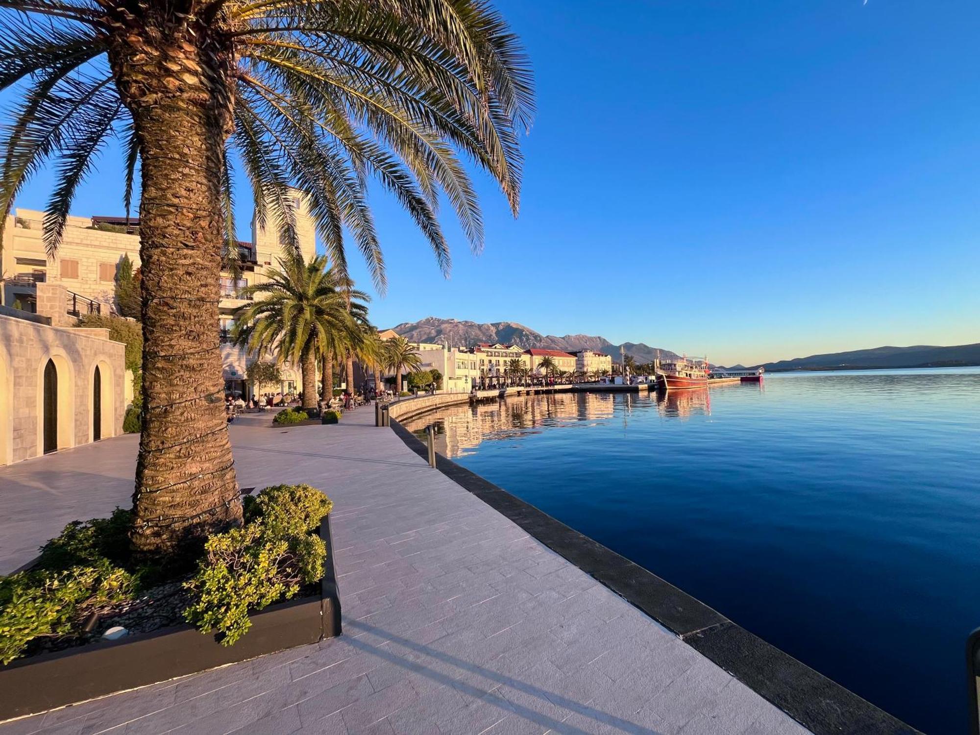 Tivat Apartments Esterno foto